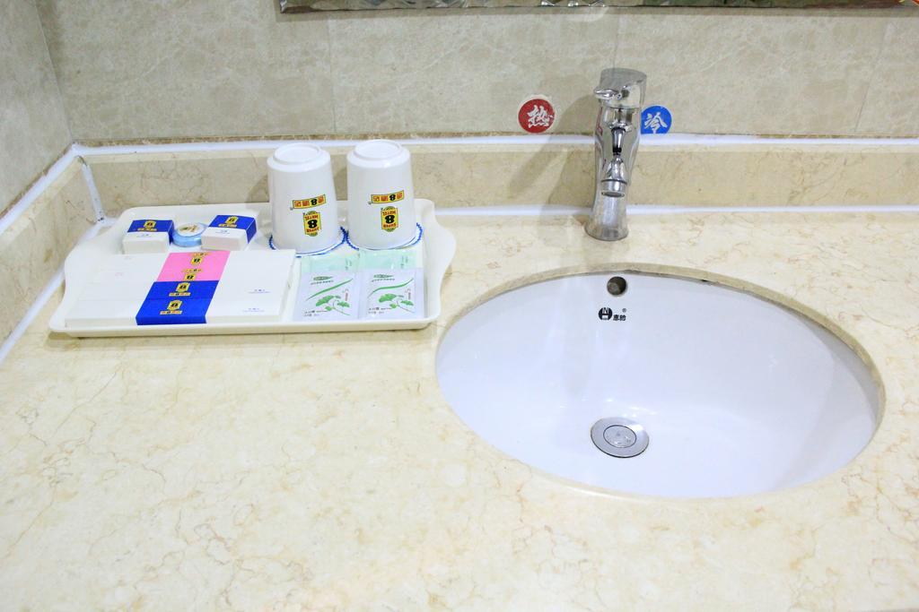 Super 8 Hotel Chengdu Airport Branch Thành Đô Ngoại thất bức ảnh